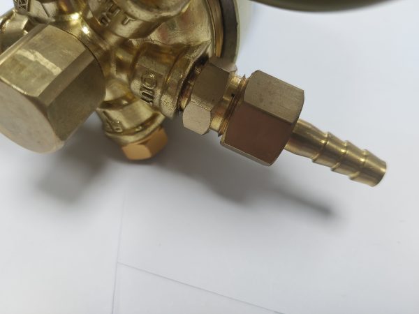 Japan Type Oxygen Regulator TANAKA Type - Image 4
