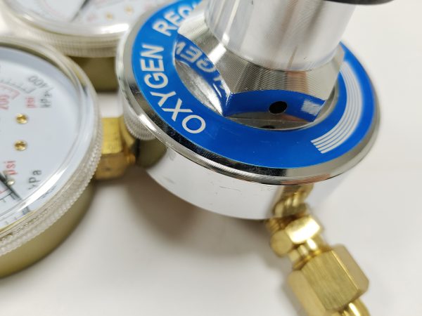 American Type Oxygen/ Acetylene Regulator Medium Duty with Zinc Alloy Cover - Image 4