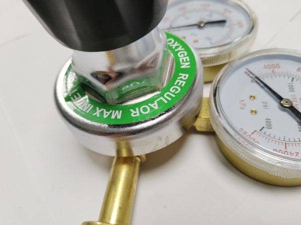 American Type Oxygen/ Acetylene Regulator Medium Duty with Steel Cover - Image 6